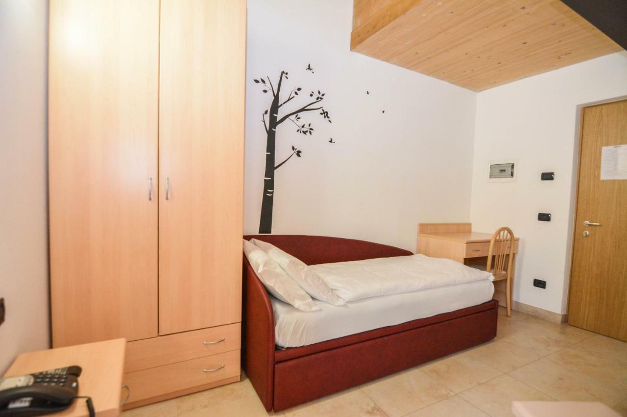 פייבה די לדרו Alpieve Albergo Pieve מראה חיצוני תמונה